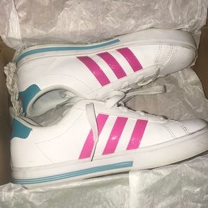 Adidas shoes only worn once.
